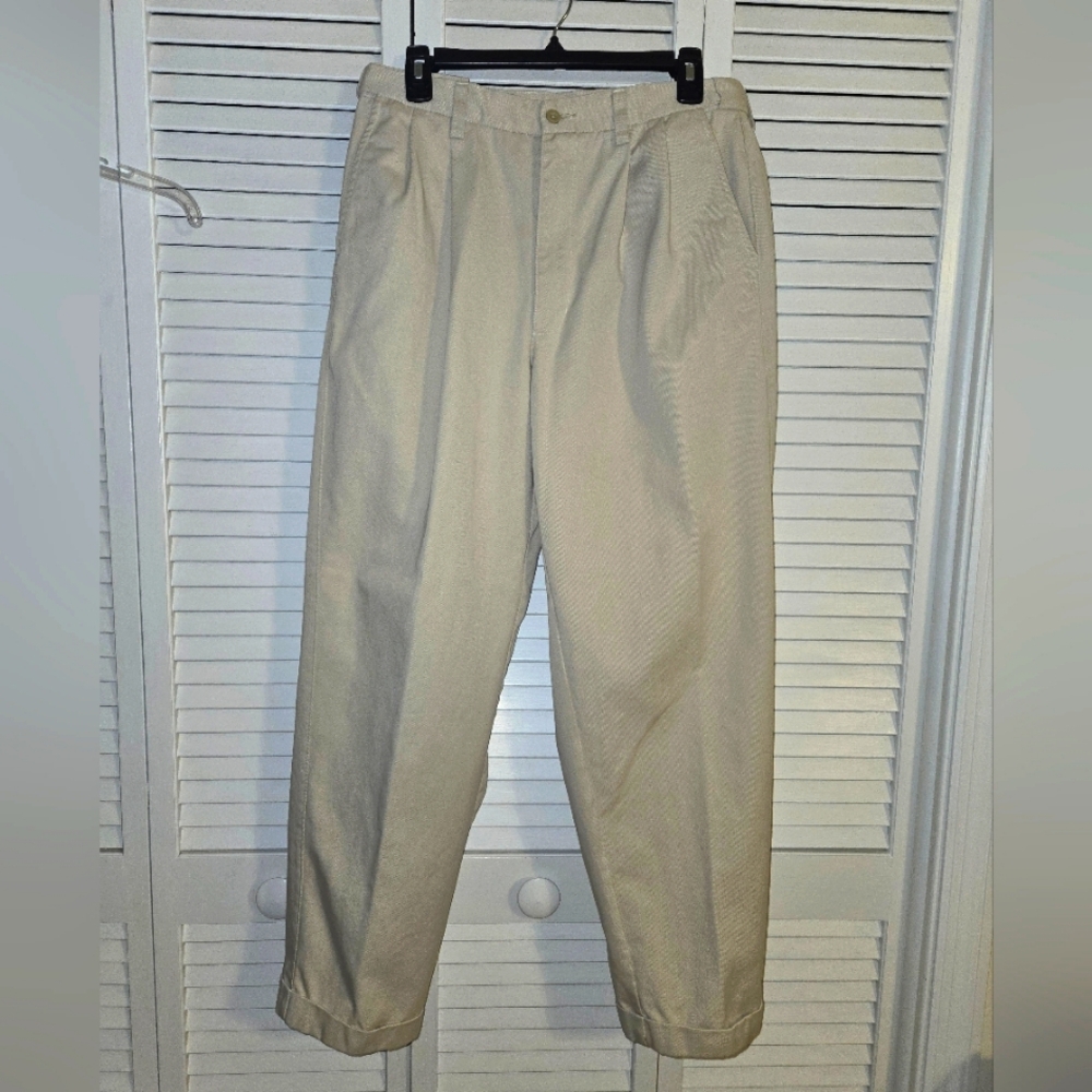 Puritan Men's 32 x 30 Pleated Kahkis
